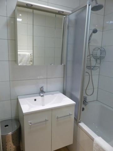 Boardinghouse Apart-Hotel Oberkochen Oda fotoğraf